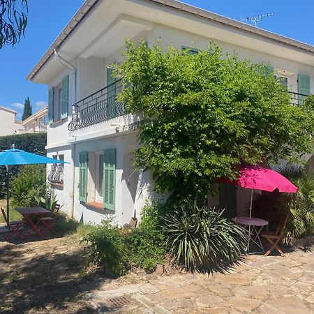 Chez Madou, T1 En Bas De Villa Et Rez De Jardin A 900M De La Mer Et Des Commerces Frejus Exterior photo